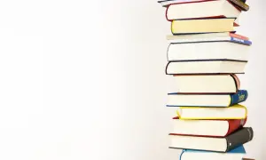 Jak cytować artykuły prawne, by uniknąć błędów w pracy?