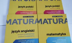 Zestaw podręczników do przygotowania do matury ustnej z języka polskiego, angielskiego i matematyki.