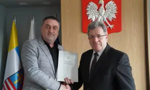 Kto powołuje kuratora oświaty? Poznaj kluczowe informacje i przepisy