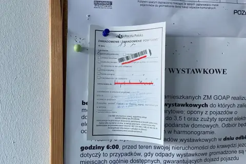 Zawiadomienie Poczty Polskiej z zaznaczoną sygnaturą i adresem odbiorcy.
