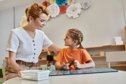 Ile godzin na nauczanie indywidualne? Kluczowe informacje dla rodziców