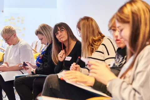Jak monitorować osiągnięcia edukacyjne uczniów i poprawić wyniki?