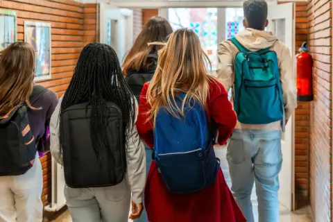 Co nowego w oświacie: kluczowe zmiany w prawie edukacyjnym i ich skutki