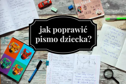 Zeszyty, długopisy i lupa sugerują naukę, być może pomoc w walce z dysgrafią. Jak poprawić pismo dziecka?