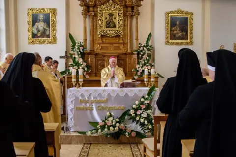 Czy parafia ma osobowość prawną? Odkryj ważne konsekwencje tej kwestii