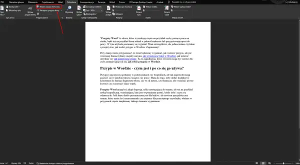 Wstaw przypis dolny w programie Word, aby dodać komentarz lub wyjaśnienie do tekstu.