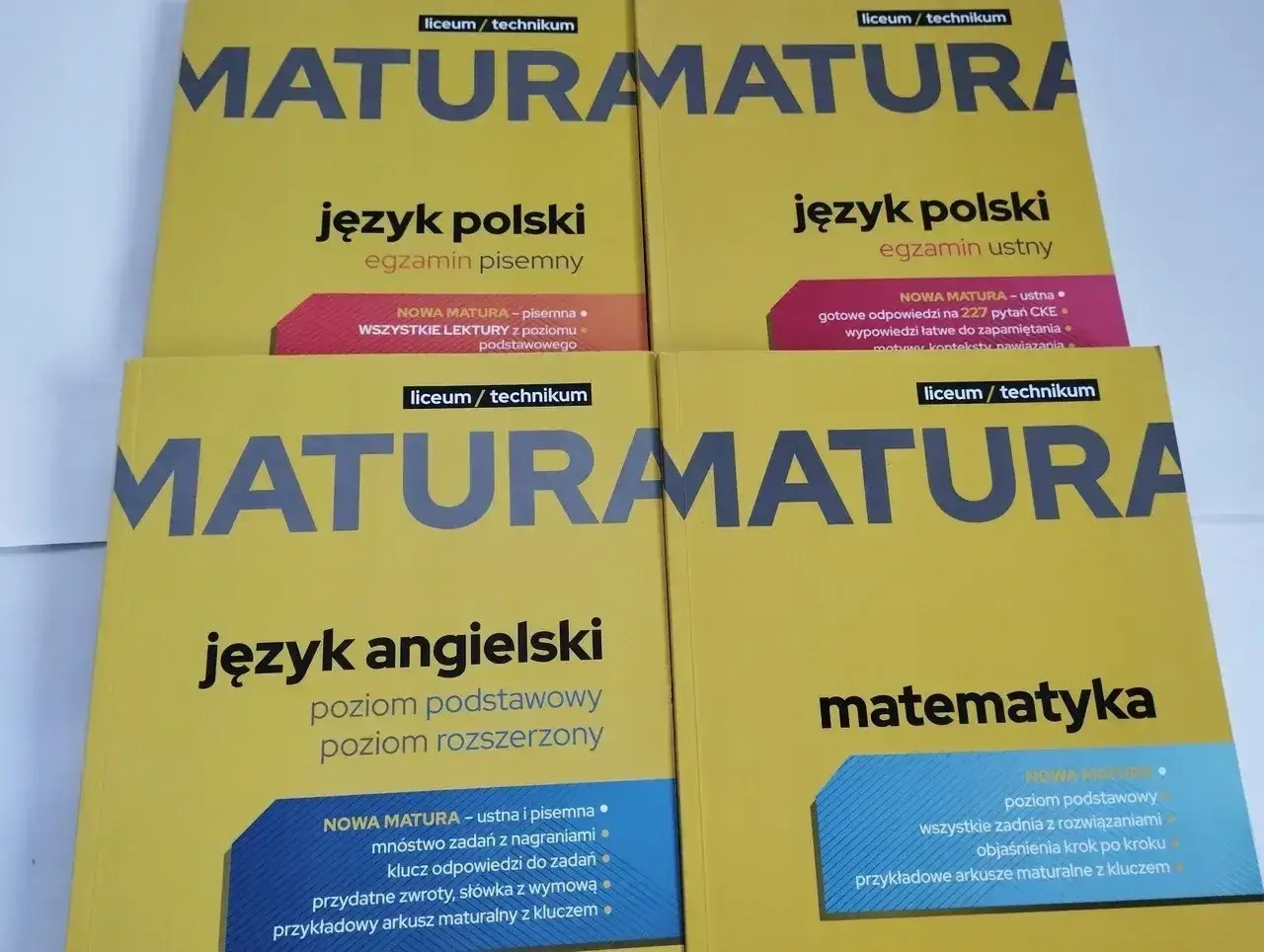 Zestaw podręczników do przygotowania do matury ustnej z języka polskiego, angielskiego i matematyki.