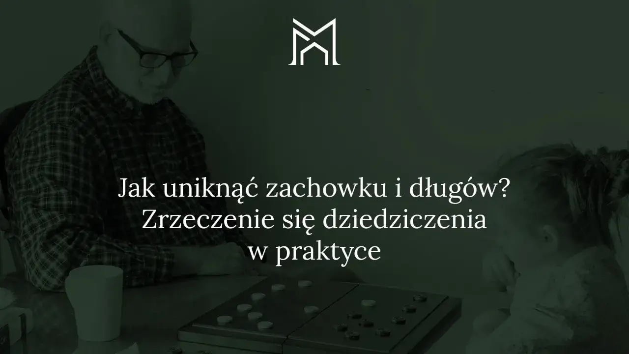 Dziadek i wnuczka grają w warcaby. Tekst na zdjęciu: 