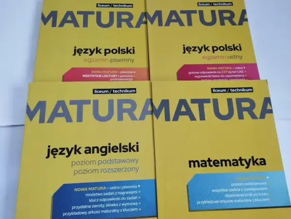 Zestaw podręczników do przygotowania do matury ustnej z języka polskiego, angielskiego i matematyki.